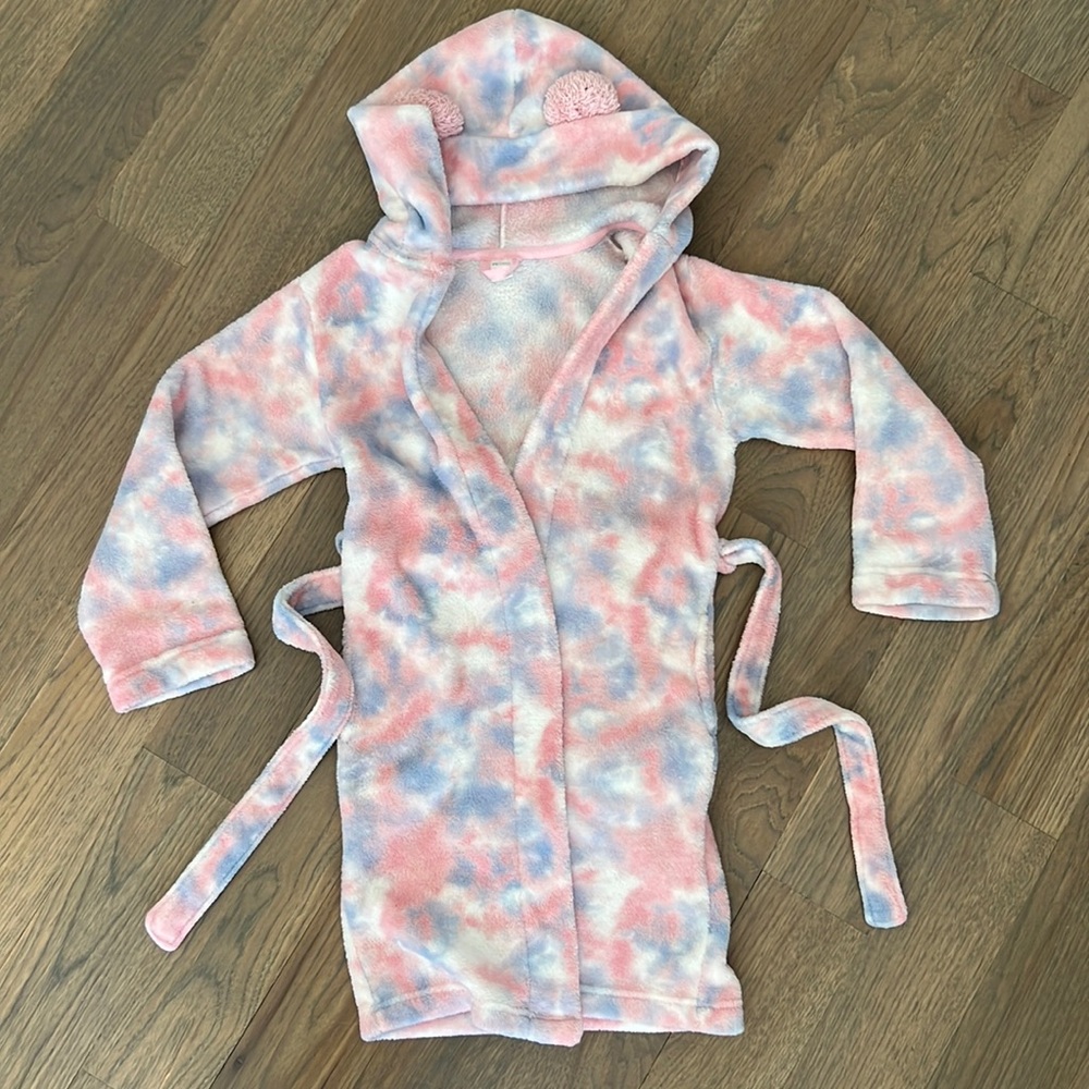 Bath robe size 8Y